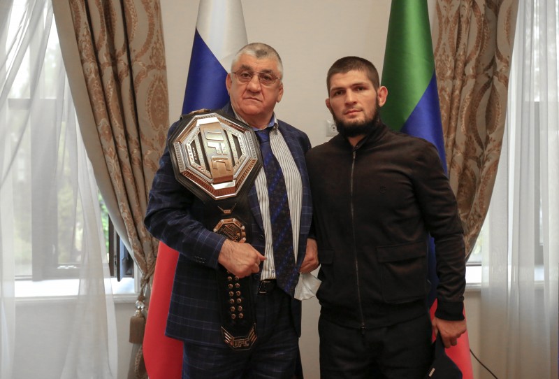Хабиб Нурмагомедов @khabib_nurmagomedov вернулся домой с чемпионским поясом @ufc
