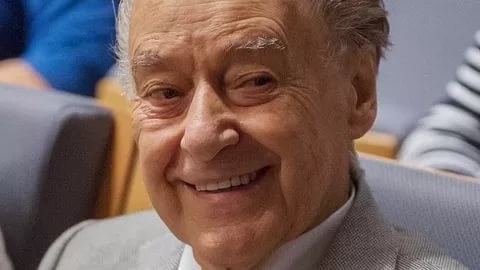 Владимир Васильев выразил соболезнования родным поэта Андрея Дементьева