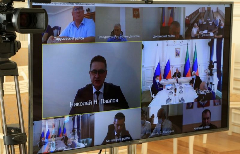  Владимир Васильев провел заседание штаба по борьбе с коронавирусом 