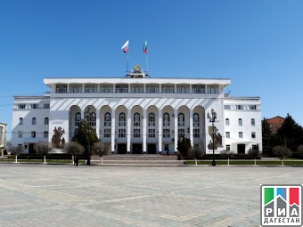 Законопроект об общественных воспитателях несовершеннолетних, был принят Парламентом Дагестана. 