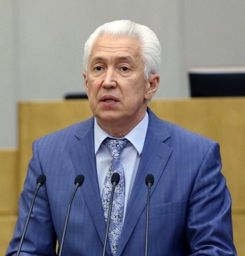Самовыдвижение Путина не меняет роль ЕР в предвыборной кампании, - Васильев 