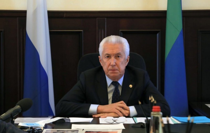Владимир Васильев принял участие в совещании по готовности образовательных учреждений страны к 1 сентября