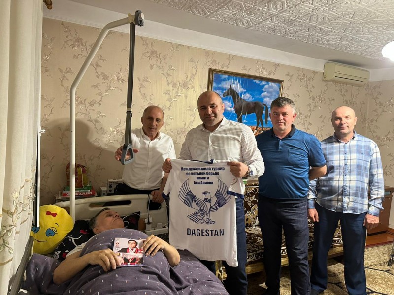 Сажид Сажидов посетил Саидбека Махачева 