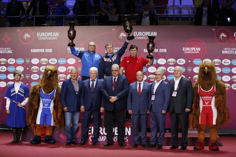 Сборная России по вольной борьбе выиграл чемпионат Европы