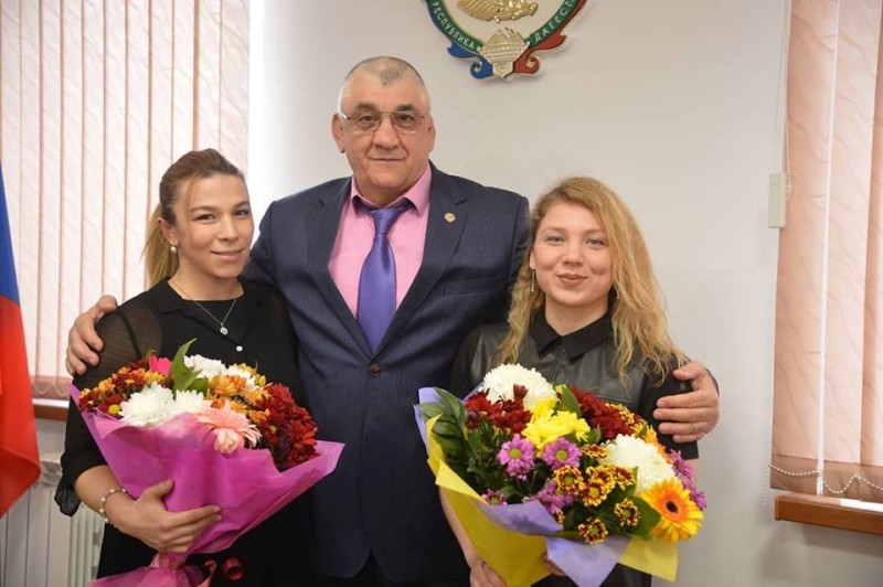 Вручение наград медалистам первенства Европы по вольной борьбе среди юниоров