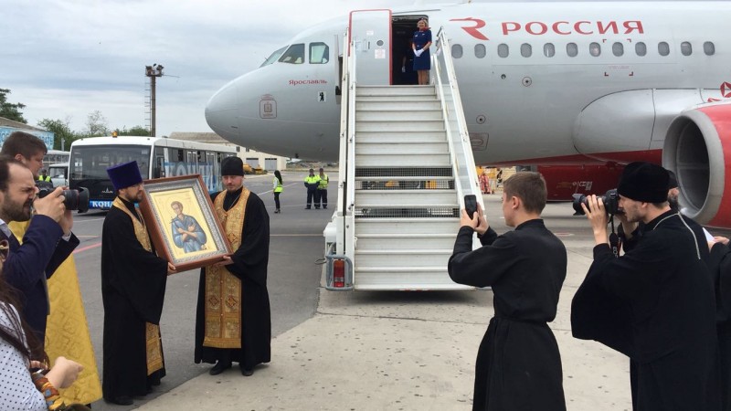 Священные христианские реликвии привезли в Дагестан 