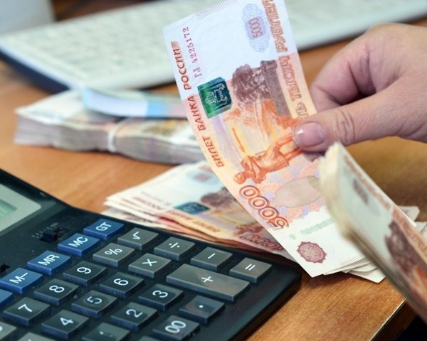 Акции избербашского радиозавода реализуют для погашения долга по зарплате