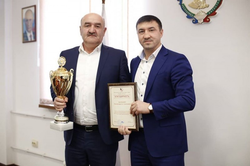 Награждение победителей республиканского смотра-конкурса на лучшую организацию работы по развитию физической культуры и спорта в муниципальных образованиях РД 