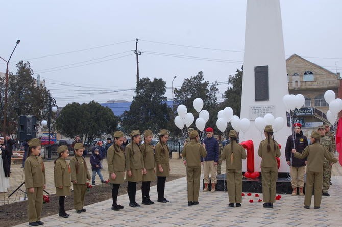 Большой праздник в честь открытия сквера, прошел в городе Кизилюрт. 