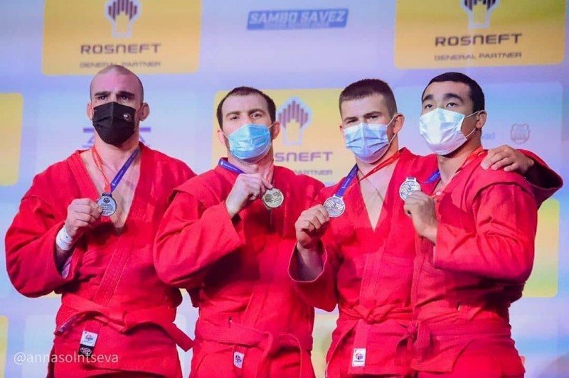 Султан Алиев во второй раз в спортивной карьере выиграл чемпионат мира по боевому самбо.