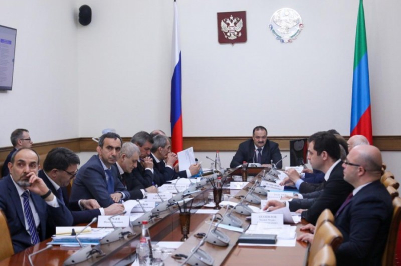 Сергей Меликов рассказал о "прорывных" проектах Дагестана на совещании под руководством Александра Новака