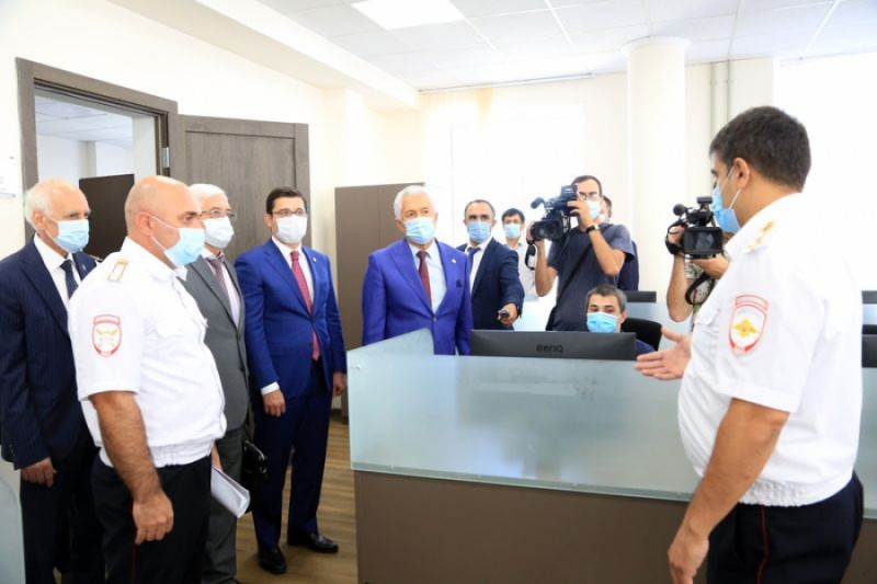 Глава Дагестана ознакомился с работой центра автоматизированной фиксации административных правонарушений