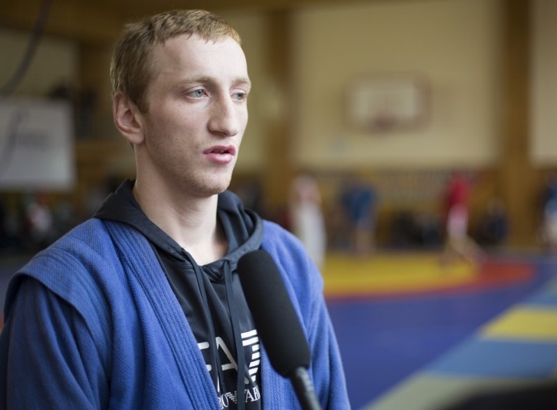 Торжественная встреча новоиспеченного чемпиона мира по боевому самбо Мухтара Гамзаева