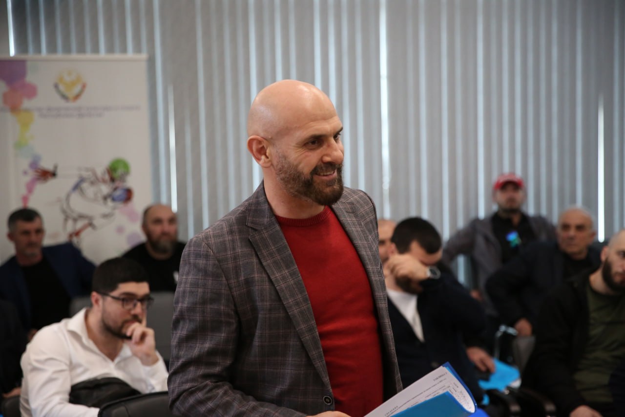 Сажид Сажидов провел совещание со спортивными федерациями