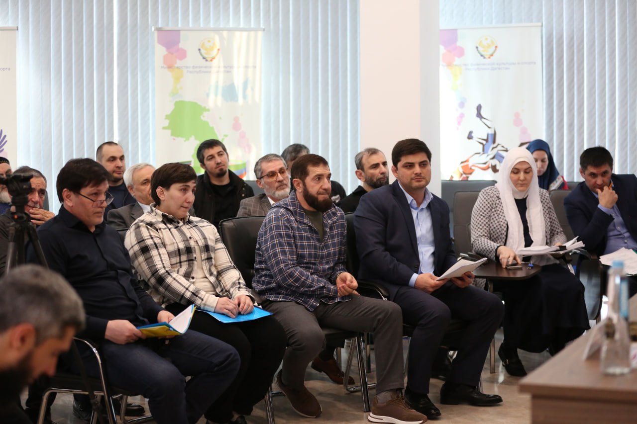 Сажид Сажидов провел совещание со спортивными федерациями