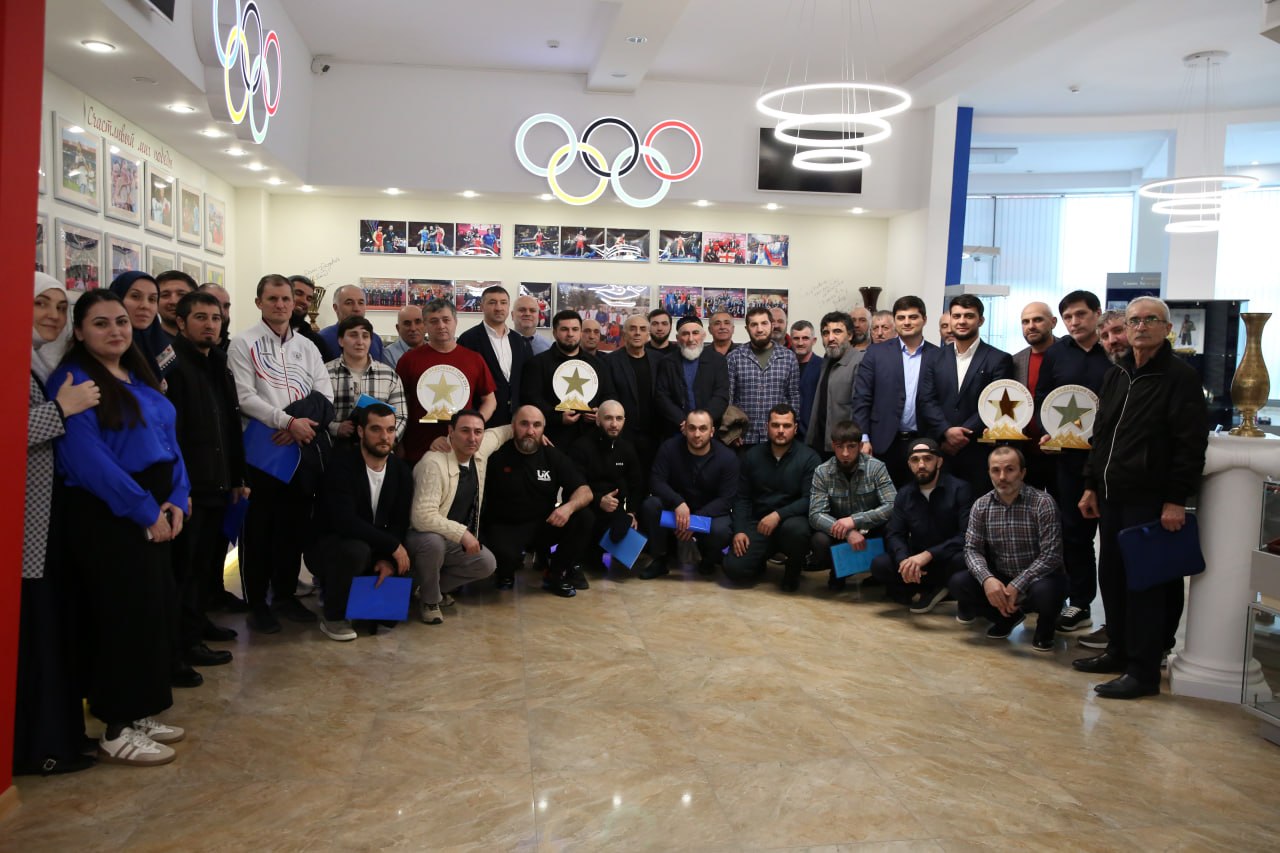 Сажид Сажидов провел совещание со спортивными федерациями